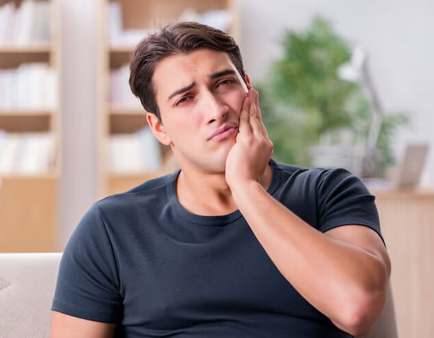 Toothache image - Emergency dentist Great Yarmouth